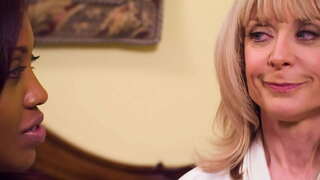 Efsanevi porno yıldızı lesbovideo