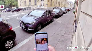 Флора Milano: Слатка студент со очила сака да цица &amp;amp; ride петел! Snap-fuck.com