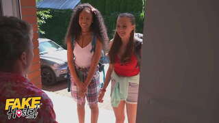 Falso Ostello Trio Caldo con Tette Perfette Stacey Cruz e Romy Indy