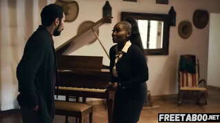 Scared Busty Real Estate Agent Fucks A &#039;Chliant Gu Fearann A&#039; Dèiligeadh