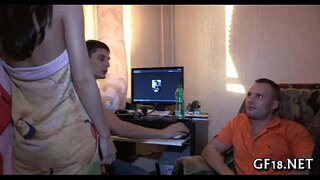 Cute աղջիկ դեռահաս կա շան նման