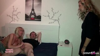 Pohoten MILF z Mega Joške ujel vaš najboljši prijatelj, ko delate ven in se obrne v Troje govori o tem