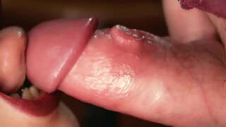 ���डबड मेरो रूममेट छ । ढिलो गति